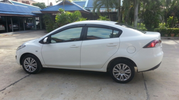 ขายดาวน์ รถมาสด้า2 ซีดาน เกียร์ออโต้