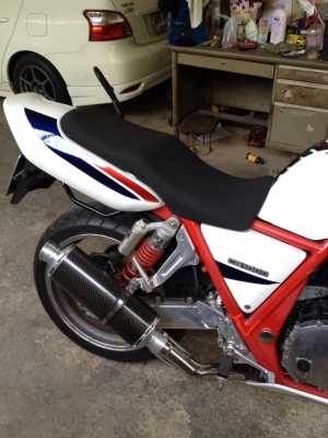 ขายCB1000ทะเบียนพร้อมโอน จัดไฟแนนได้ครับ ยางใหม่หน้าหลัง แบตใหม่ ของเหลวใหม่ กรองอากาศใหม่ โซ่สเตอร์เต็ม ของแต่งตามรูปครับ สภาพสวยกริ๊ปๆ