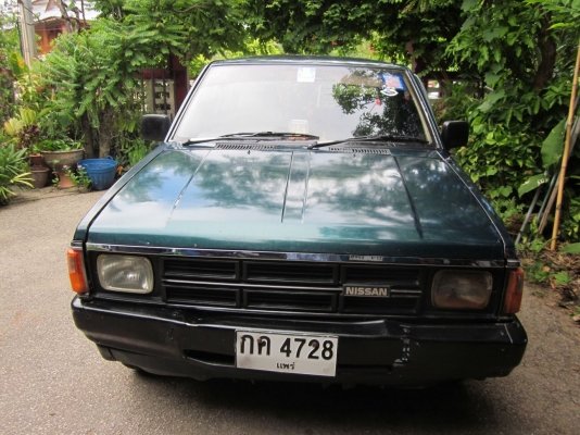 Nissan Big M เบนซิน Z16  4ประตู ปี 1990