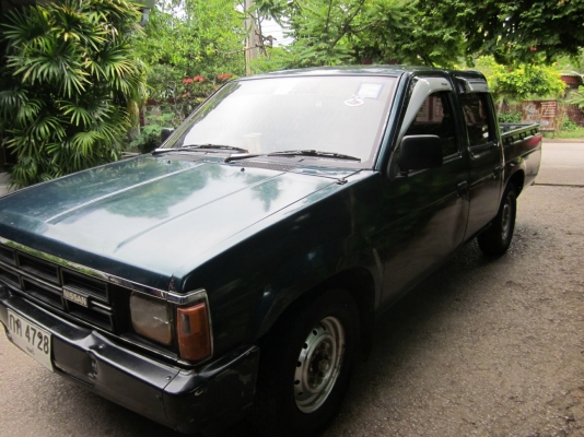 Nissan Big M เบนซิน Z16  4ประตู ปี 1990