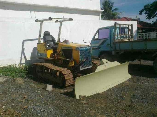 แทรคเตอร์ KOMATSU D20-6 ตีนไก่ เกียร์ตัด สไล5ทิศทาง