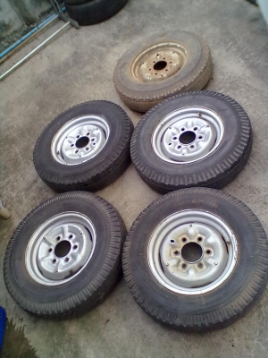 ขายล้อช้างเหยียบ 1ชุดใหญ่ 5วงครบๆ สวยๆ 4800 ครับ