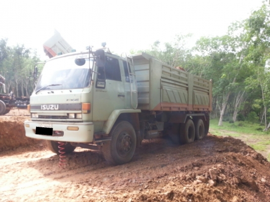 ขายด่วน สิบล้อดัมท์ 240H นางฟ้าแท้ๆ เดิม ๆ สนใจติดต่อสอบถามได้ที่  ส.ผล   นาหม่อม ( 0807089762) (0835141472