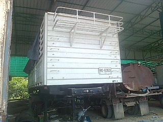 หางสิมิดั้ม  สามมิตร  ปี  48  ยาว  8.50  M  2  คาน  ยางไม่ค่อยสวย  70\%