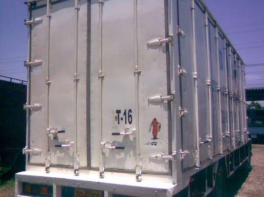 6 ล้อ EURO.2 DECA FTR 200 แรงม้า * ตู้10บาน *ยาว 7.20 ม.* รถสวยสวยจริง *รถห้างแท้ 100\%*