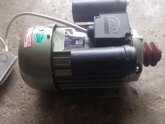 มอเตอร์3 แรงรอบจัด 2800 รอบ ใช้ไฟ220 V.แรงดีใช้ทน(เอามาต่อกับโรงสีข้าวใช้เองเป็นปีแล้ว)ไม่มีปัญหาการใช้งานเลยมี10ลูก มอเตอร์3 แรงรอบจัด 2800 รอบ ใช้ไฟ220 V.แรงดีใช้ทน(เอามาต่อกับโรงสีข้าวใช้เองเป็นปีแล้ว)ไม่มีปัญหาการใช้งานเลยมี10ลูก