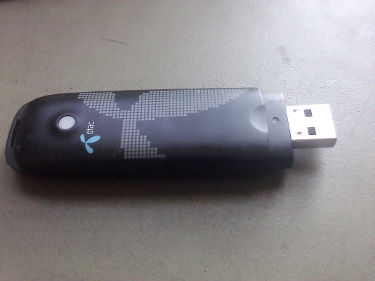 แอร์การ์ดหลายตัวและตัวรับไวเลสการ์ดUSB รุ่นใหม่ทั้งนั้น 3G 7.2Mb พร้อมใช้ดีมากตัวละ 400 บ.