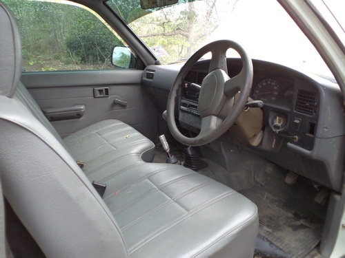 ขายโตโยต้าln 106แท้ ตอนเดียว ดูที่ประกาศ ของ ด.ต.ไพรัช  สุธรรม