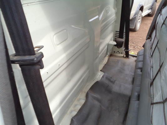 ขายโตโยต้าln 106แท้ ตอนเดียว ดูที่ประกาศ ของ ด.ต.ไพรัช  สุธรรม