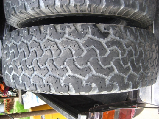 ขายยาง BF 265 75 R16 AT ปี 0909