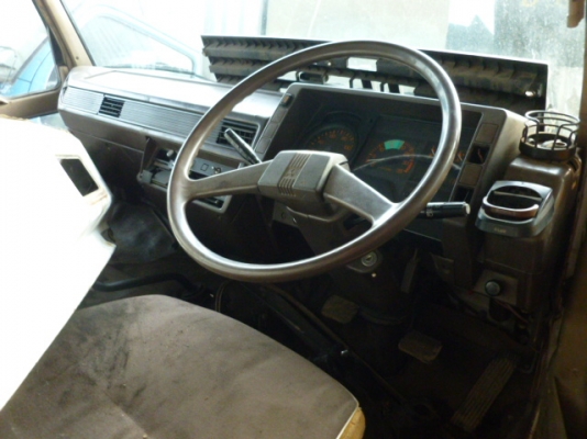 แสงฟ้าเต้นรถ///ขายหัวเก๋งเก่าญี่ปุ่น FUSO-527 ตาเหลี่ยม สภาพสวย แสงฟ้าเต้นรถ///ขายหัวเก๋งเก่าญี่ปุ่น FUSO-527 ตาเหลี่ยม สภาพสวย