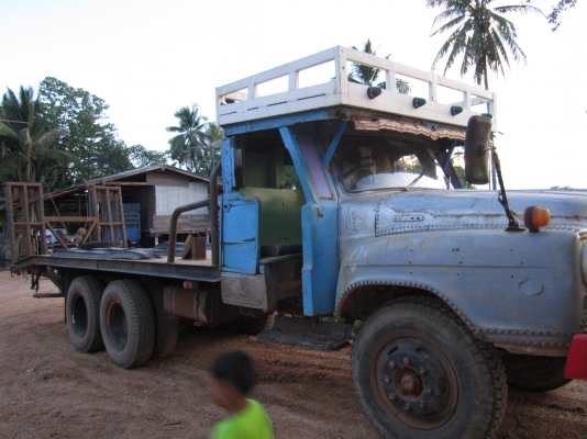 ขายรถเทลเลอร์บรรทุกรถเกี่ยว หรือรถแม็คโคร หัวยาวสภาพดี ขายรถเทลเลอร์บรรทุกรถเกี่ยว หรือรถแม็คโคร หัวยาวสภาพดี