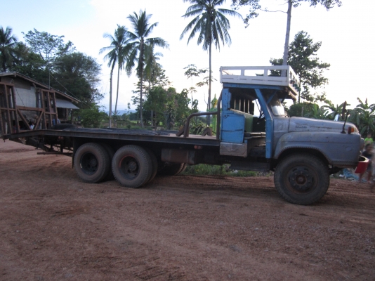 ขายรถเทลเลอร์บรรทุกรถเกี่ยว  หรือรถแม็คโคร หัวยาวสภาพดี