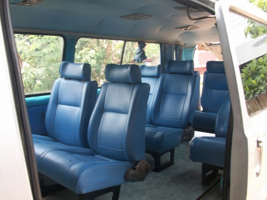 รถตู้ช่วงยาวพร้อมใช้งาน