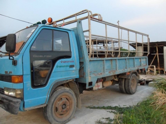 ขายรถ ISUZU NKR  100 แรง เครื่องดี คัดชีสวย ราคาเบาๆ