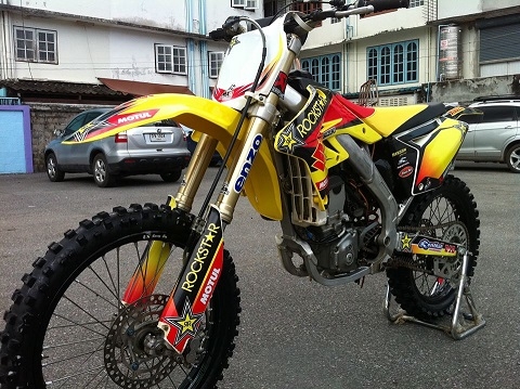 ขาย RMZ-250 ปี2007(จันทบุรี)083-516-4018 พร้อมลงสนาม
