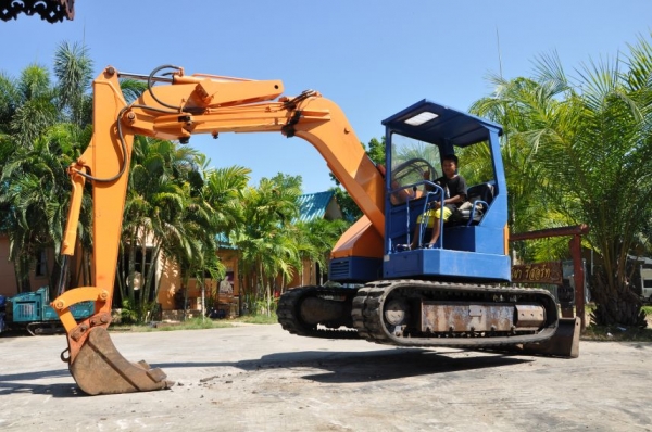 ขายแบคโฮKUBOTA KH52 คออ่อน(pc50) สภาพสวยเดิมจากญี่ปุ่นยังไม่เคยใช้ในไทย 320,000เท่านั้น!!