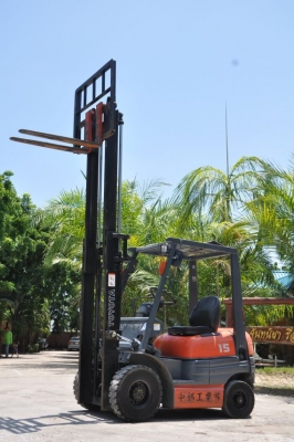 ขายFORKLIFT 6FGL15 TOYOTAรุ่นใหม่ สภาพเดิมๆจากญี่ปุ่นยังไม่เคยใช้งานในไทย 185,000เท่านั้น!!