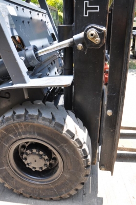 ขายFORKLIFT 6FGL15 TOYOTAรุ่นใหม่ สภาพเดิมๆจากญี่ปุ่นยังไม่เคยใช้งานในไทย 185,000เท่านั้น!!