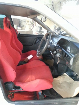 ขายด่วน MAZDA 323 แต่งสปอตรถสวย ขายด่วน MAZDA 323 แต่งสปอตรถสวย