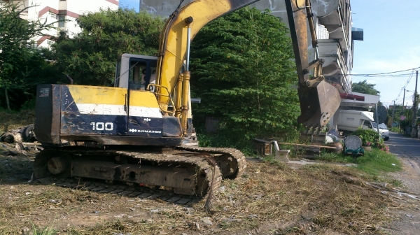 ขายรถแมคโค KOMATSU PC100-5 สวยเดิมพร้อมใช้งาน
