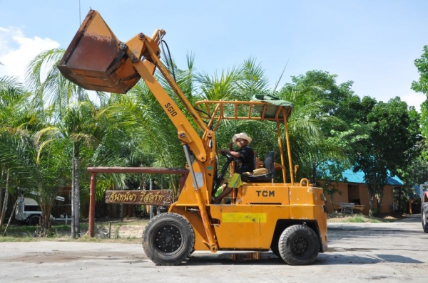 ขายรถตัก TCM SG10 สภาพเดิมๆจากญี่ปุ่น 135,000 เท่านั้น