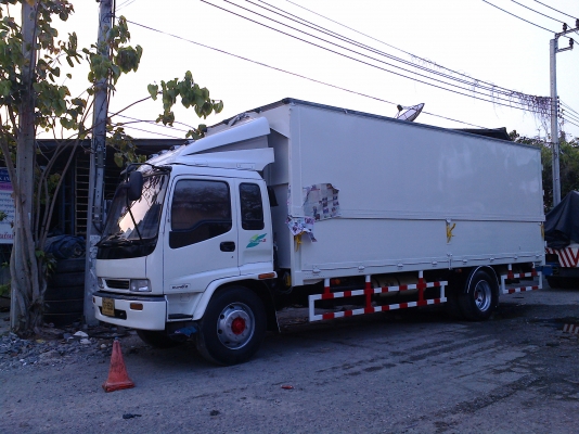 บริการต่อกระบะ ติดตั้งดั๊มพ์ เปลี่ยนหัวรถบรรทุก ซ่อมตู้แห้ง ปรับปรุงสภาพรถบรรทุกเก่า