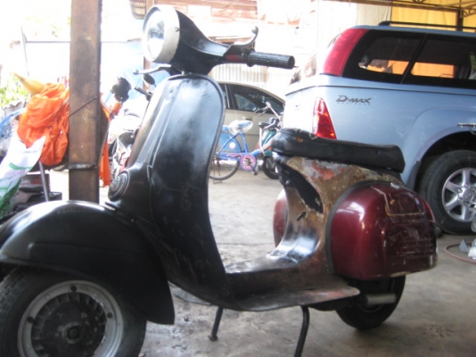 ประกาศขายอันตราย...ขายvespa sprintหัวกลม npbook เครื่องดีขี่สนุกตัวถังไม่ผุ 17500