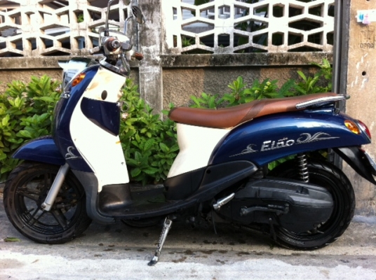 ัyamaha fino ปี 52 เครื่องดี + แม็ก ขอบ12