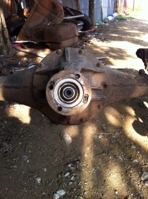 ขายเฟืองท้าย datsun ช้างเหยียบ