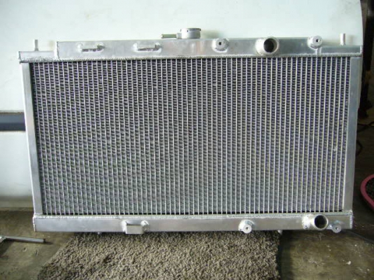 หม้อน้ำซิ่ง ซีวิค88 อลูมิเนียมสองช่อง ของใหม่ 6,000 บาท