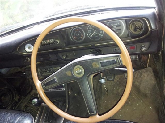 ขายดัสสันเก๋ง 4 ประตู 17000 พร้อมส่งให้ครับ