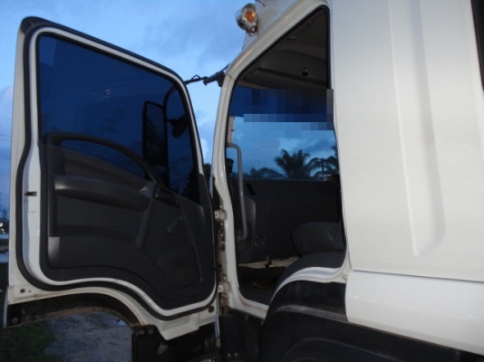 ISUZU DECA  FXZ 360 ปี 2554 มือเดียวออกห้าง  ใช้งานสองแสนกว่ากิโลเมตร