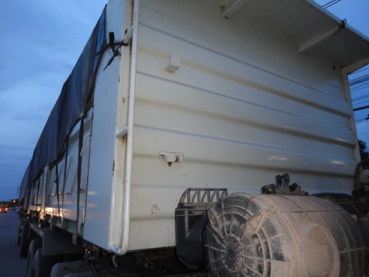 ISUZU DECA  FXZ 360 ปี 2554 มือเดียวออกห้าง  ใช้งานสองแสนกว่ากิโลเมตร