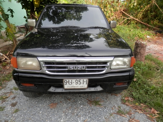 ISUZU CAMEO ปี 94 เครื่อง 2500 มังกรทอง มีแอร์รีโมท เกียร์ Manual