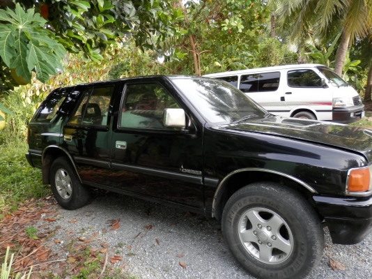 ISUZU CAMEO ปี 94 เครื่อง 2500 มังกรทอง มีแอร์รีโมท เกียร์ Manual