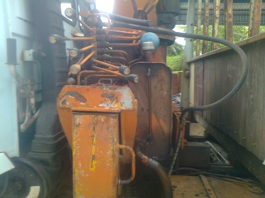 รถบรรทุก 6 ล้อ ISUZU ROCKY 195 แรง พร้อมเครน 3 ตัน 3 ปลอก รถพร้อมใช้งาน ราคาสุดคุ้ม