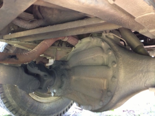 รถอิซูซุ 6 ล้อดั้ม ติดเครน 3 ตัน   175 แรงม้า  สนใจติดต่อ 081 - 6079515