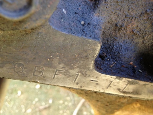 รถอิซูซุ 6 ล้อดั้ม ติดเครน 3 ตัน   175 แรงม้า  สนใจติดต่อ 081 - 6079515