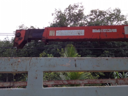 รถอิซูซุ 6 ล้อดั้ม ติดเครน 3 ตัน   175 แรงม้า  สนใจติดต่อ 081 - 6079515