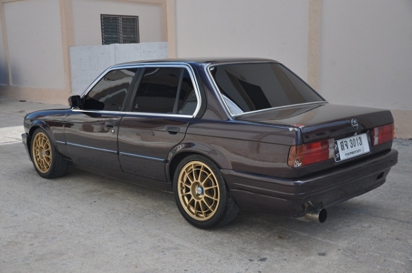 ขาย BMW 318i E30 เครื่อง 1G auto LPG max17 พร้อมใช้งาน