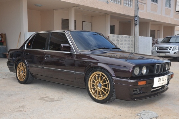 ขาย BMW 318i E30 เครื่อง 1G auto LPG max17 พร้อมใช้งาน