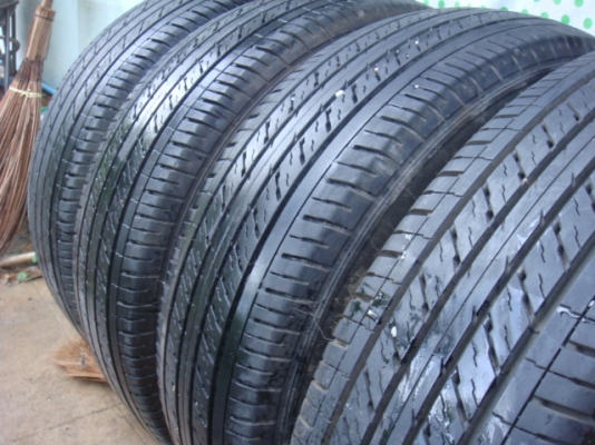 ขายยาง Dunlop 215/65/16 ปี 11