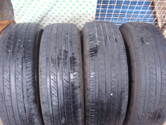 ขายยาง Dunlop 215/65/16 ปี 11