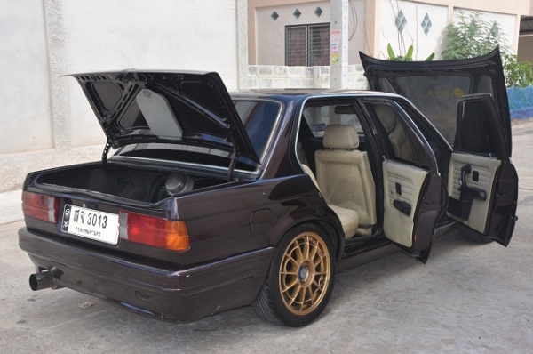 ขาย BMW 318i E30 เครื่อง 1G auto LPG max17 พร้อมใช้งาน ขาย BMW 318i E30 เครื่อง 1G auto LPG max17 พร้อมใช้งาน