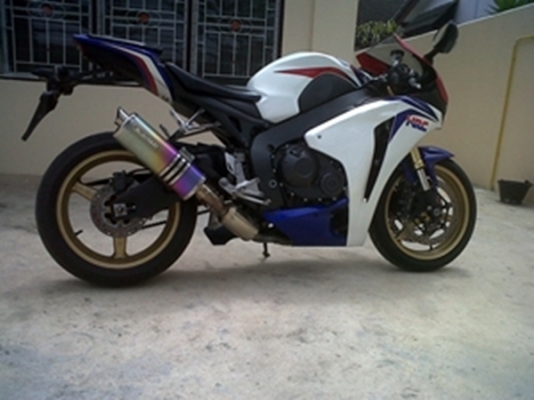 พ่อฝากขายค่ะ CBR 10000 rr ราคา150000