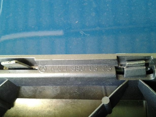 ขายกระจังหน้า MERCEDES BENZ C Class W204 ขายกระจังหน้า MERCEDES BENZ C Class W204