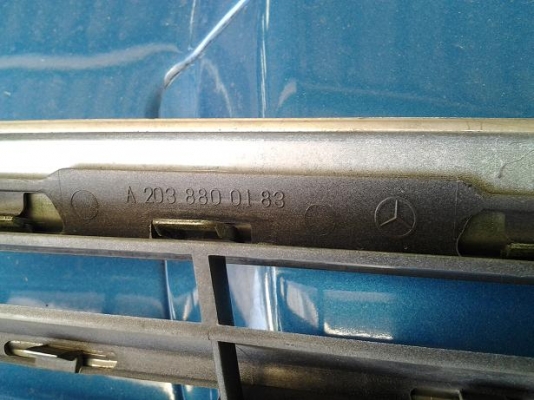 ขายกระจังหน้า MERCEDES BENZ C Class W203