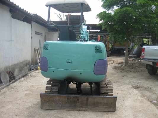 ขายแบคโฮ KOMATSU แบบ PC30-7  สภาพสวย พร้อมใช้งาน ช่วงล่างดี ราคาไม่แพง