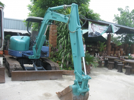 ขายแบคโฮ KOMATSU แบบ PC40FR-2 เก่านอกรถใช้งานน้อย ช่วงล่างดี เครื่องดี ปั้มแรง สภาพสวย ราคาไม่แพง